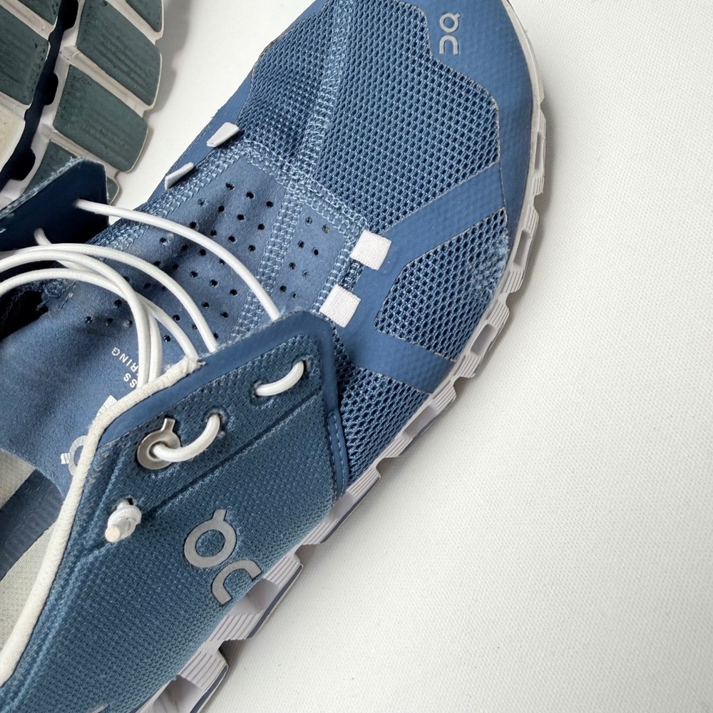 On Cloud 5 Running Shoes Womens 10 Denim Blue White Speed Laces Sneakers  FLAWED - Picture 8 of 10